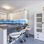 아파트 Frente Al Mar Con Jacuzzi Interior