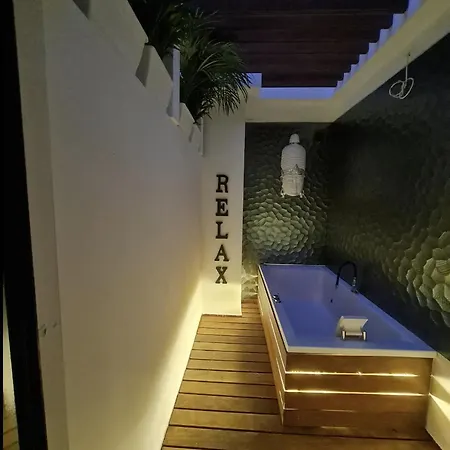 Frente Al Mar Con Jacuzzi Interior * 플라야 데 산 후안