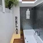 Frente Al Mar Con Jacuzzi Interior Playa de San Juan